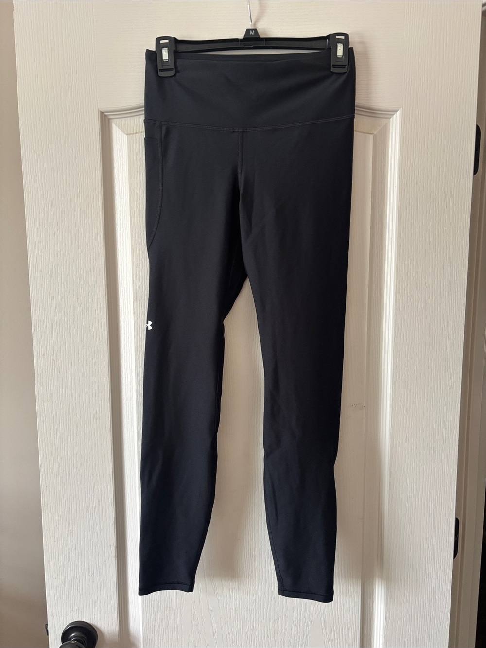 Under Armour Black Compression Leggings with Side Pocket
